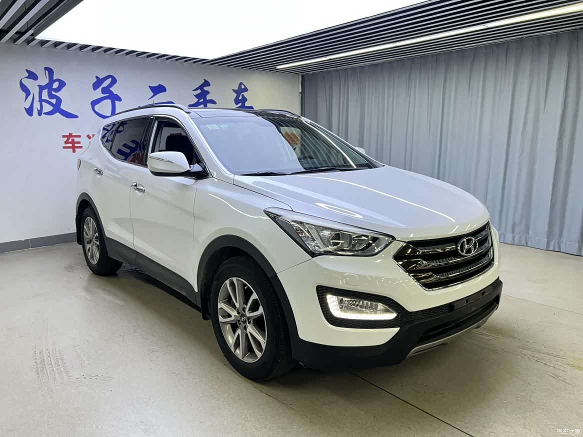 Hyundai Santa Fe, 2015 3