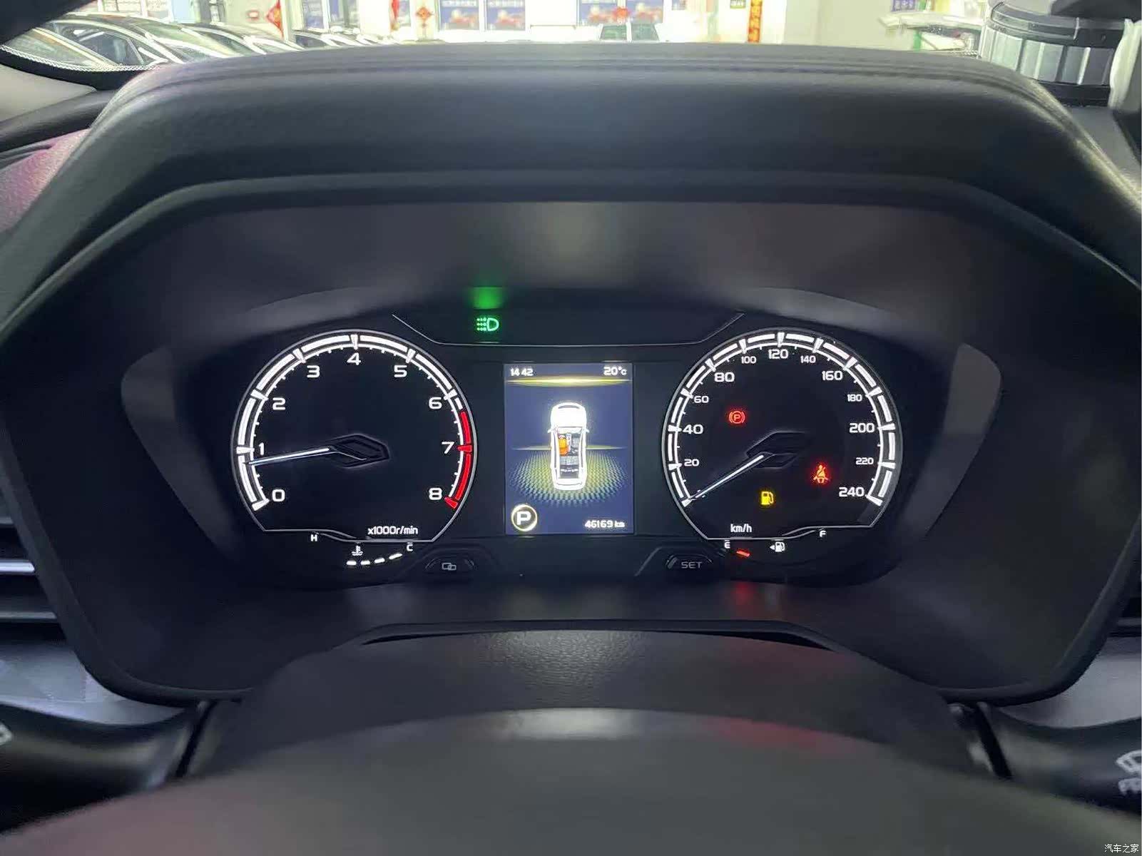 Geely X6, 2023 14