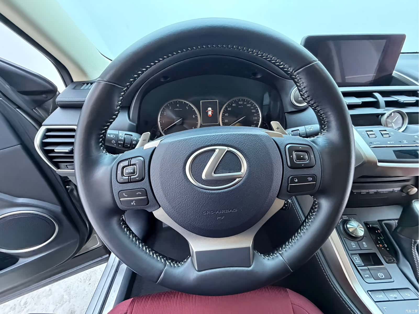 Lexus NX, 2021 8