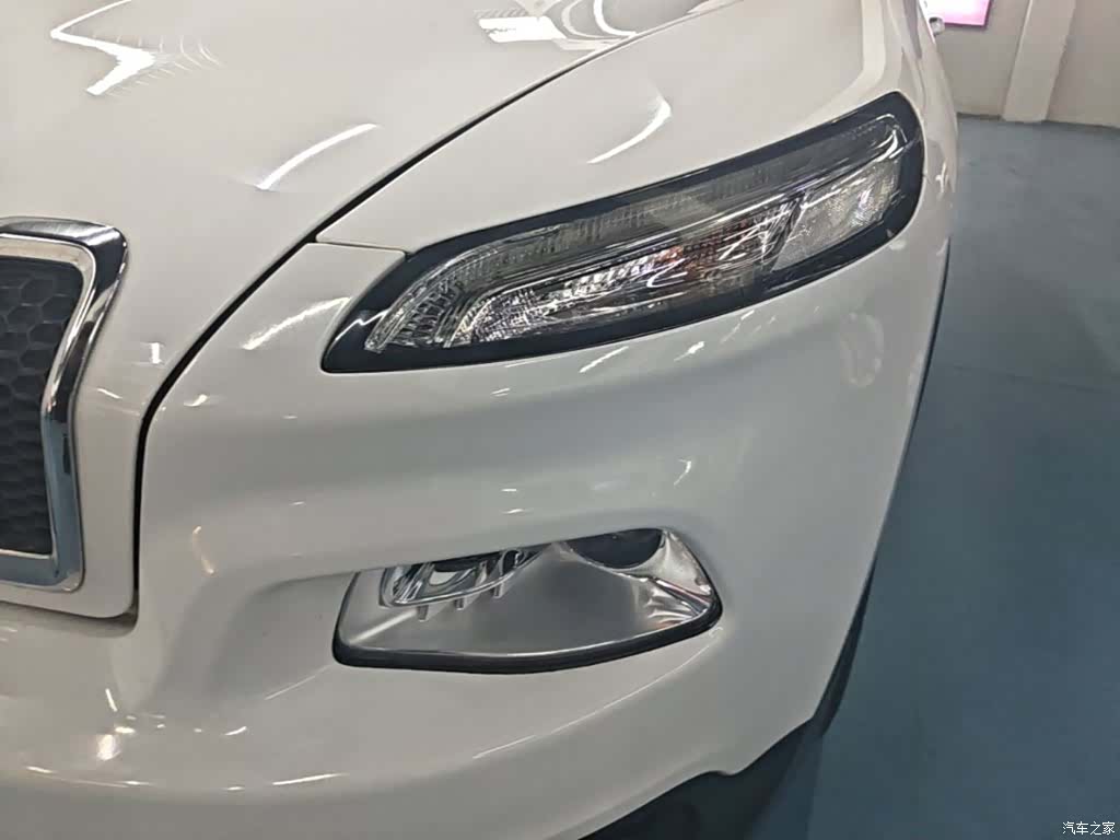 Jeep Cherokee, 2018 24