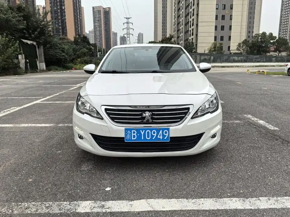 Peugeot 408