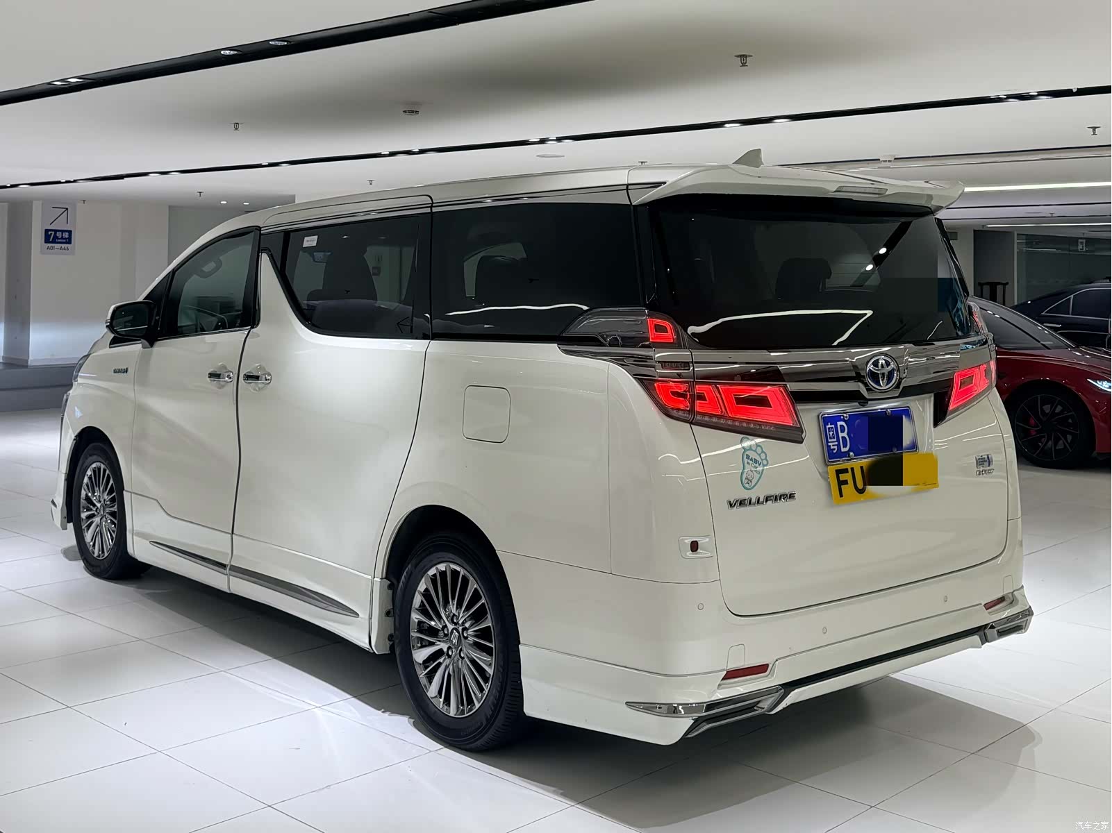 Toyota Vellfire, 2021 все фото