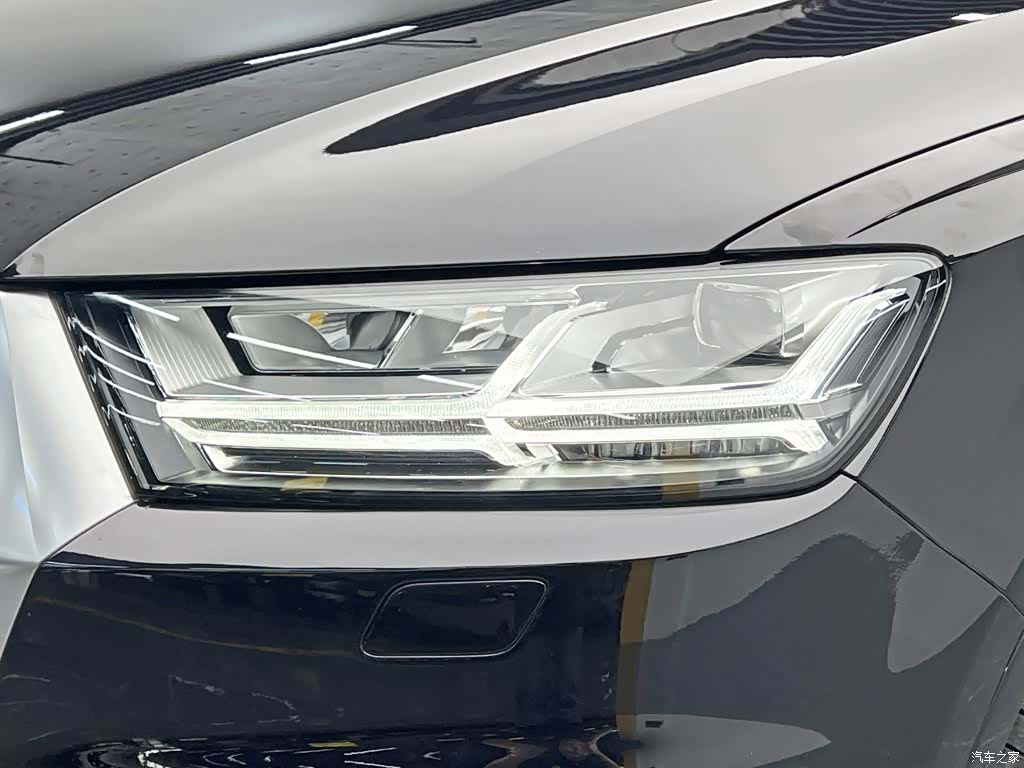 Audi Q7, 2020 10