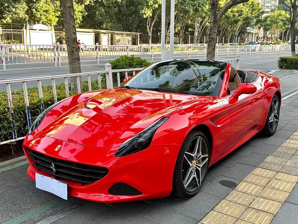 Ferrari California T