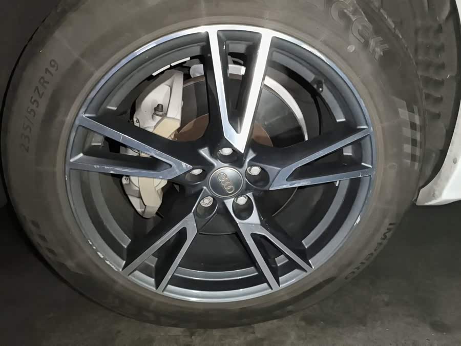 Audi Q5L 2019, фото 24