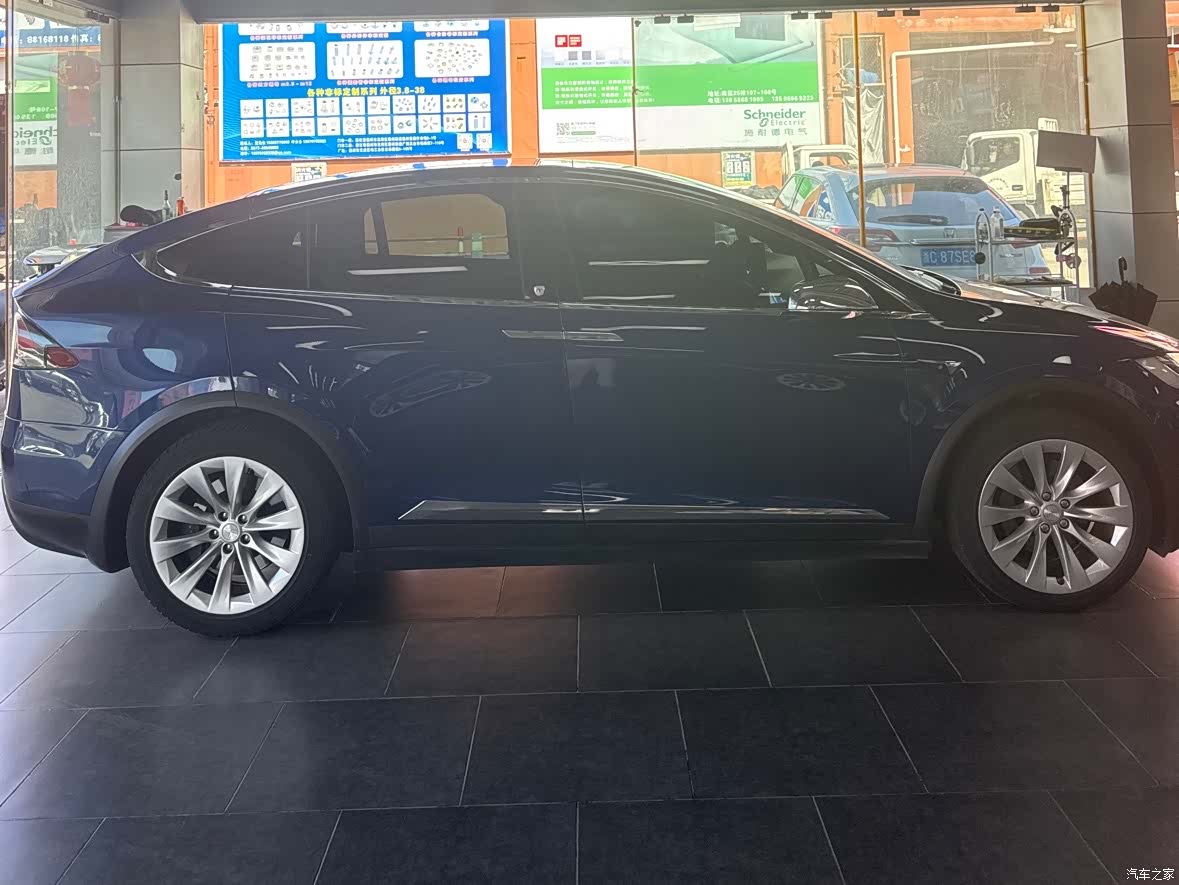 Tesla Model X, 2018 12