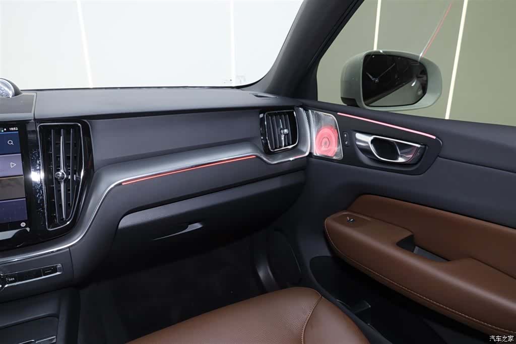 Volvo XC60, 2024 31