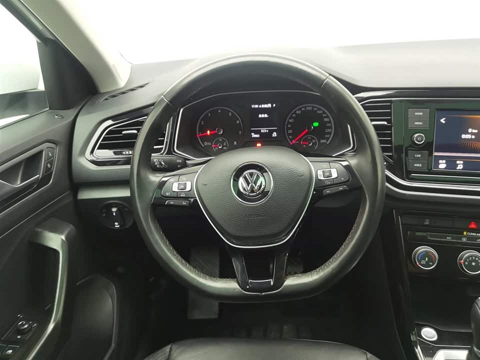 Volkswagen T-ROC exploring Songs