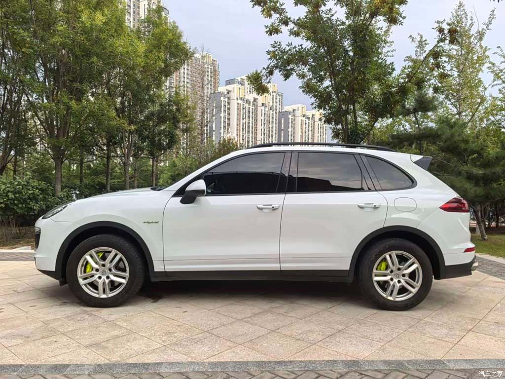 Porsche Cayenne, 2018 все фото