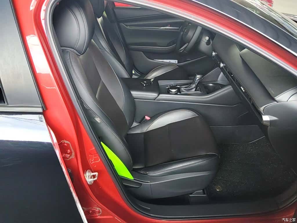 Mazda Mazda3, 2019 25