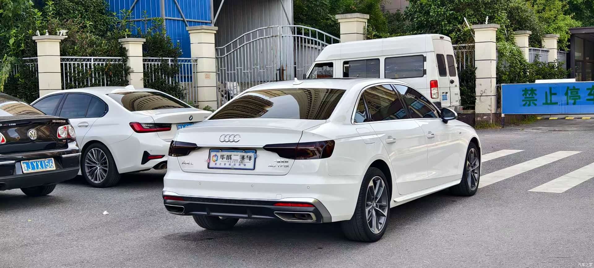 Audi A4L, 2020 все фото