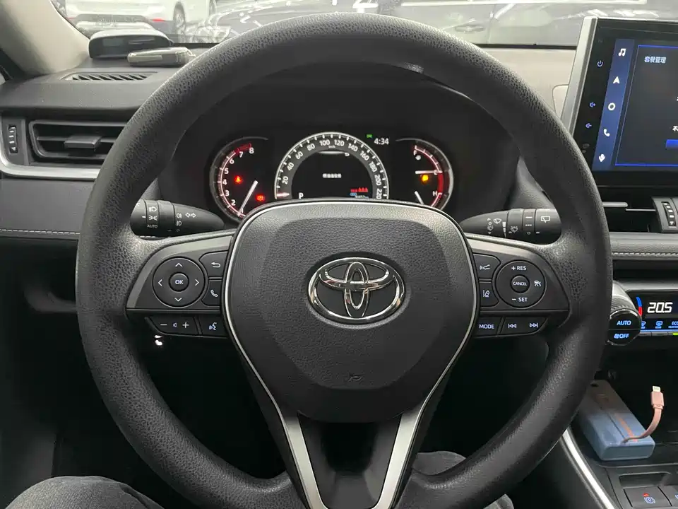 Toyota RAV4 Rongfang