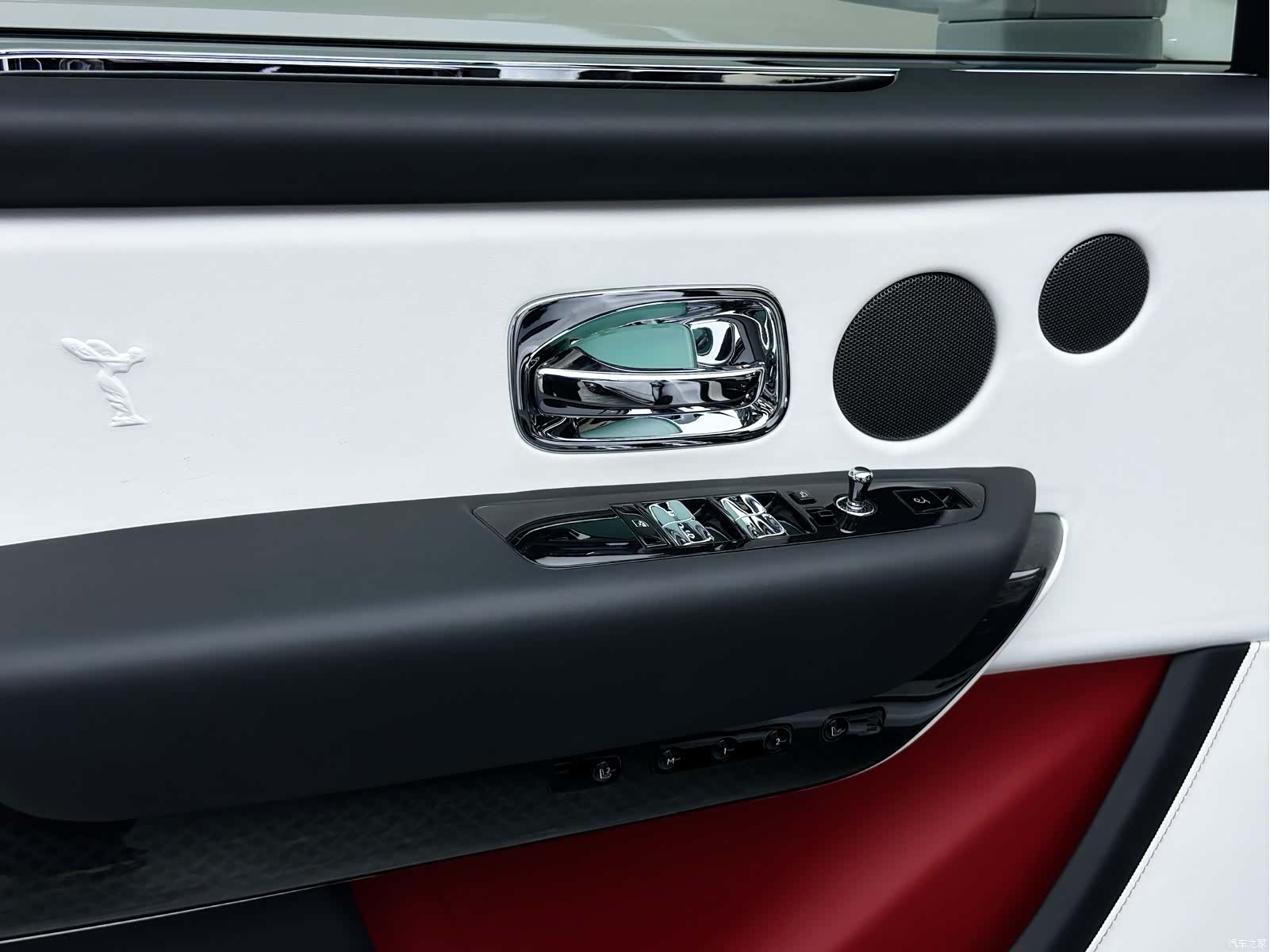Rolls-Royce Cullinan, 2021 13