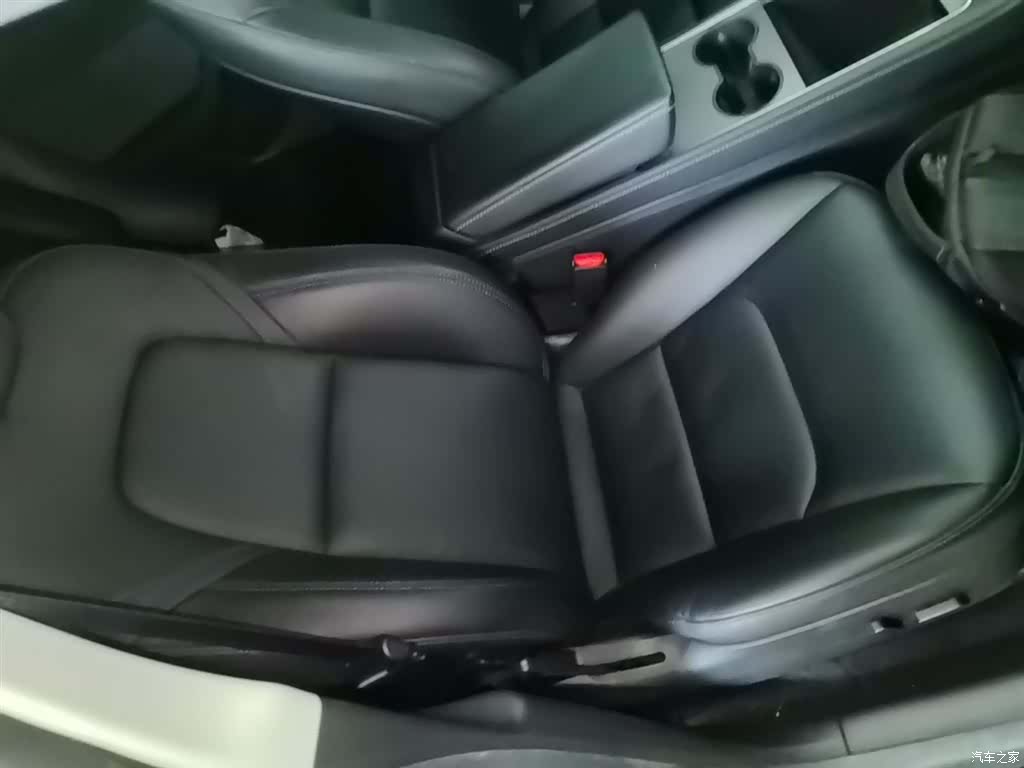 Tesla Model Y, 2022 25