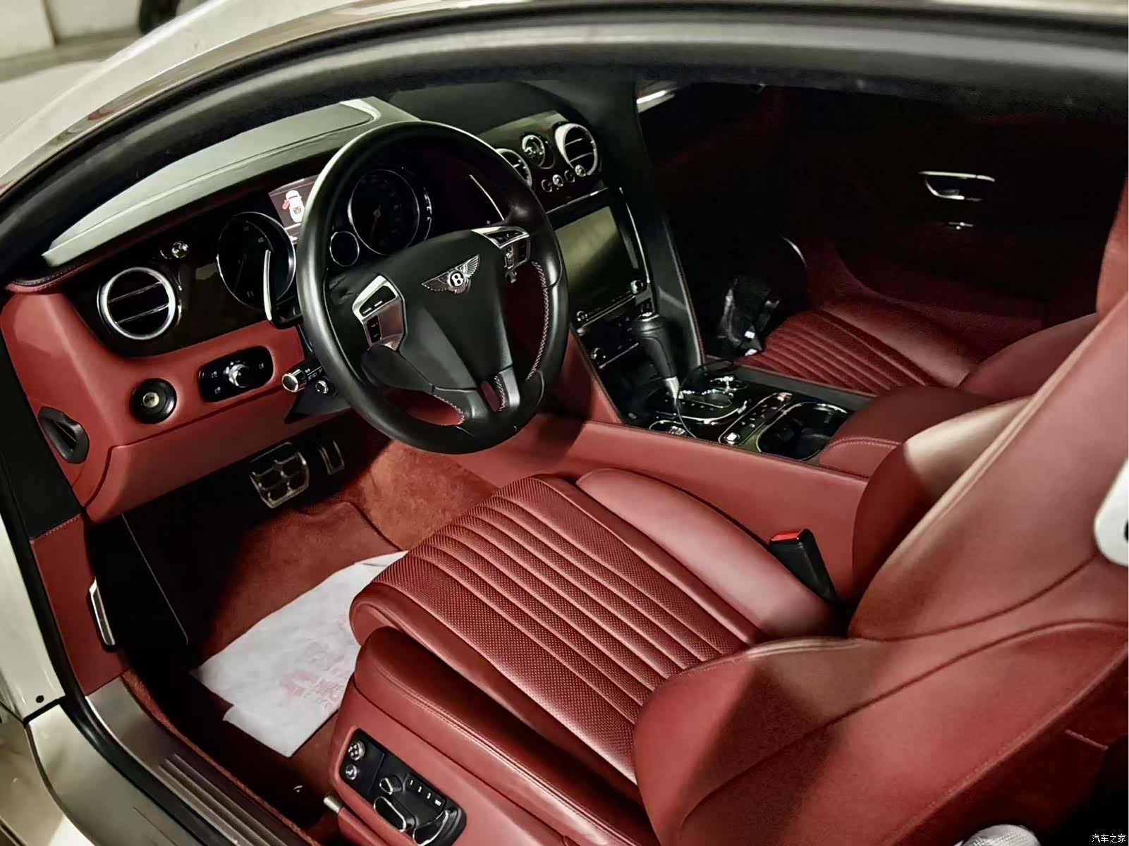 Bentley Continental GT, 2017 9