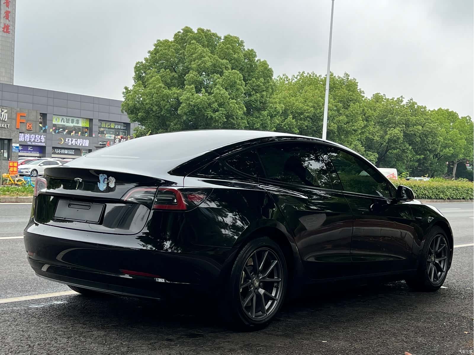 Tesla Model 3, 2022 все фото