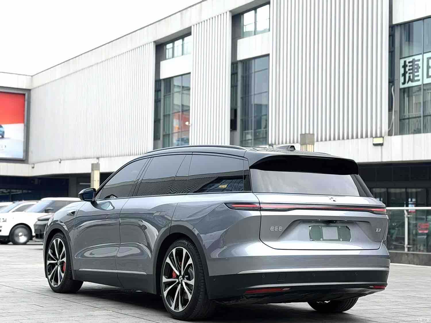 NIO ES8, 2024 6