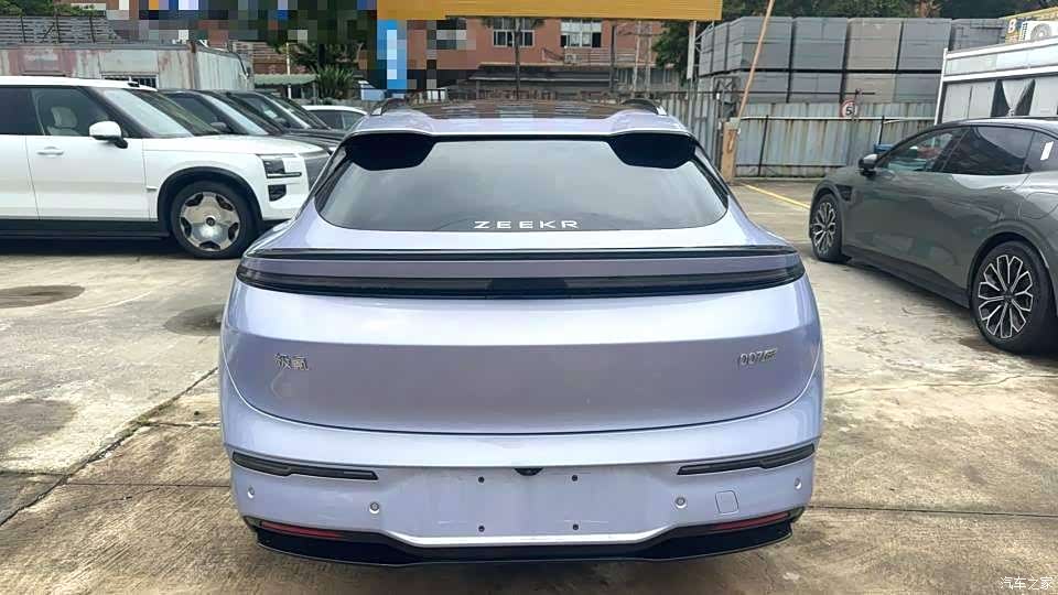 Zeekr 007, 2025 8