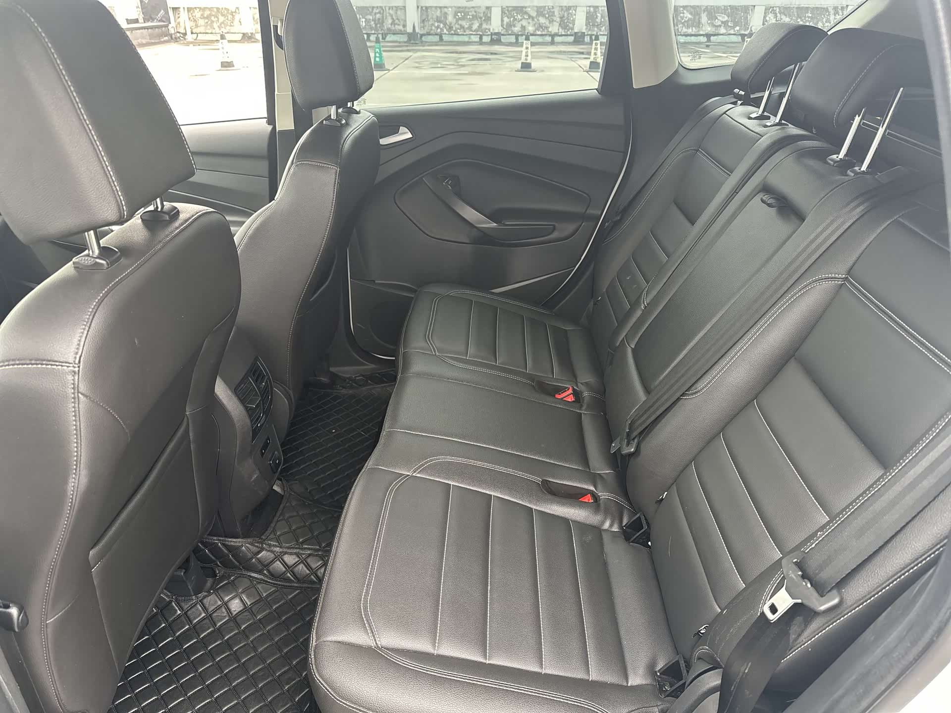 Ford Kuga, 2021 14