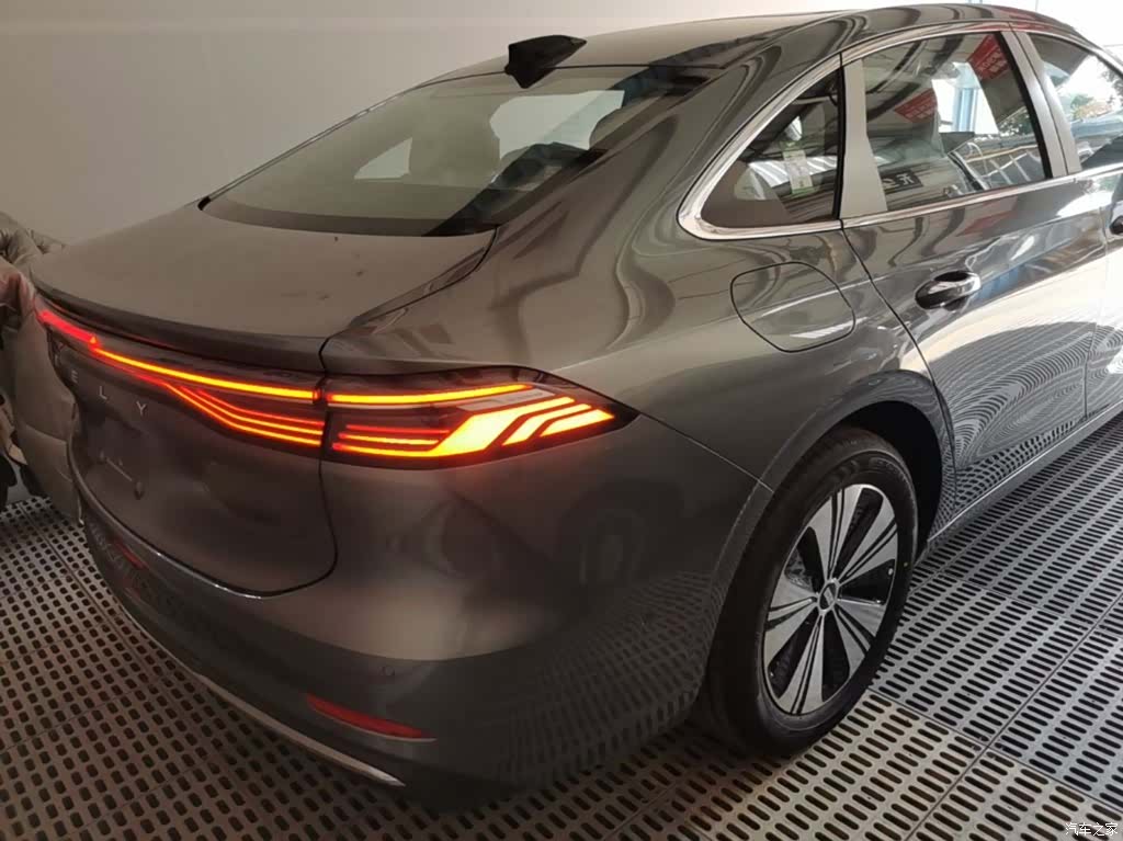 Geely A7, 2026 8