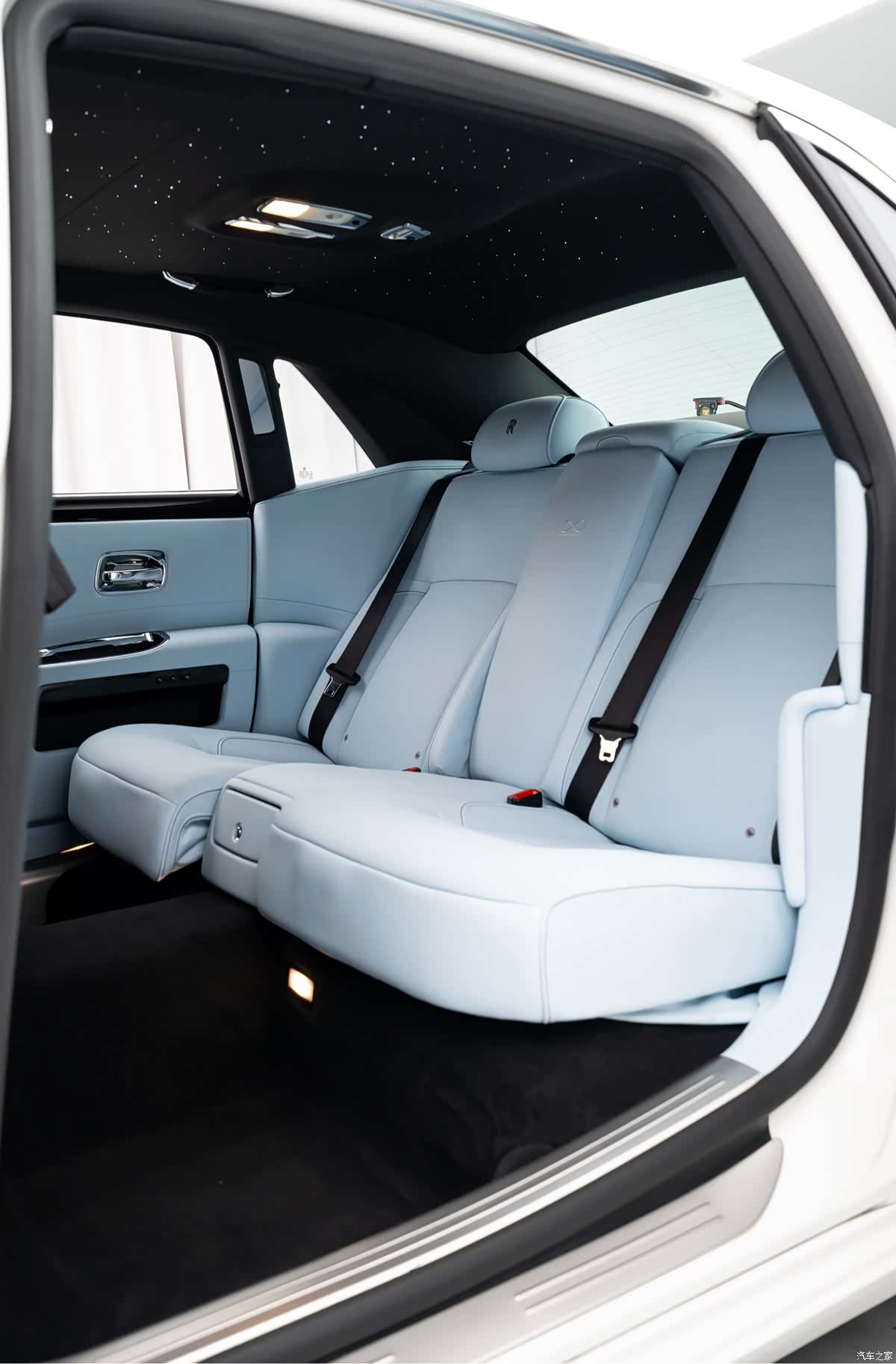 Rolls-Royce Ghost, 2016 14