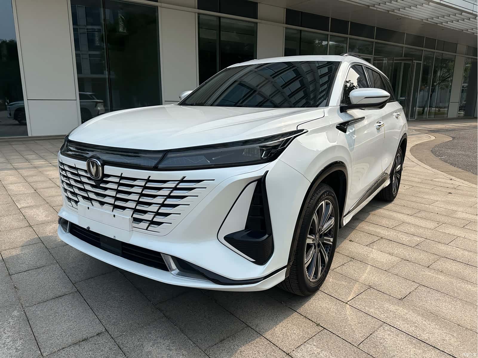 Changan CS75