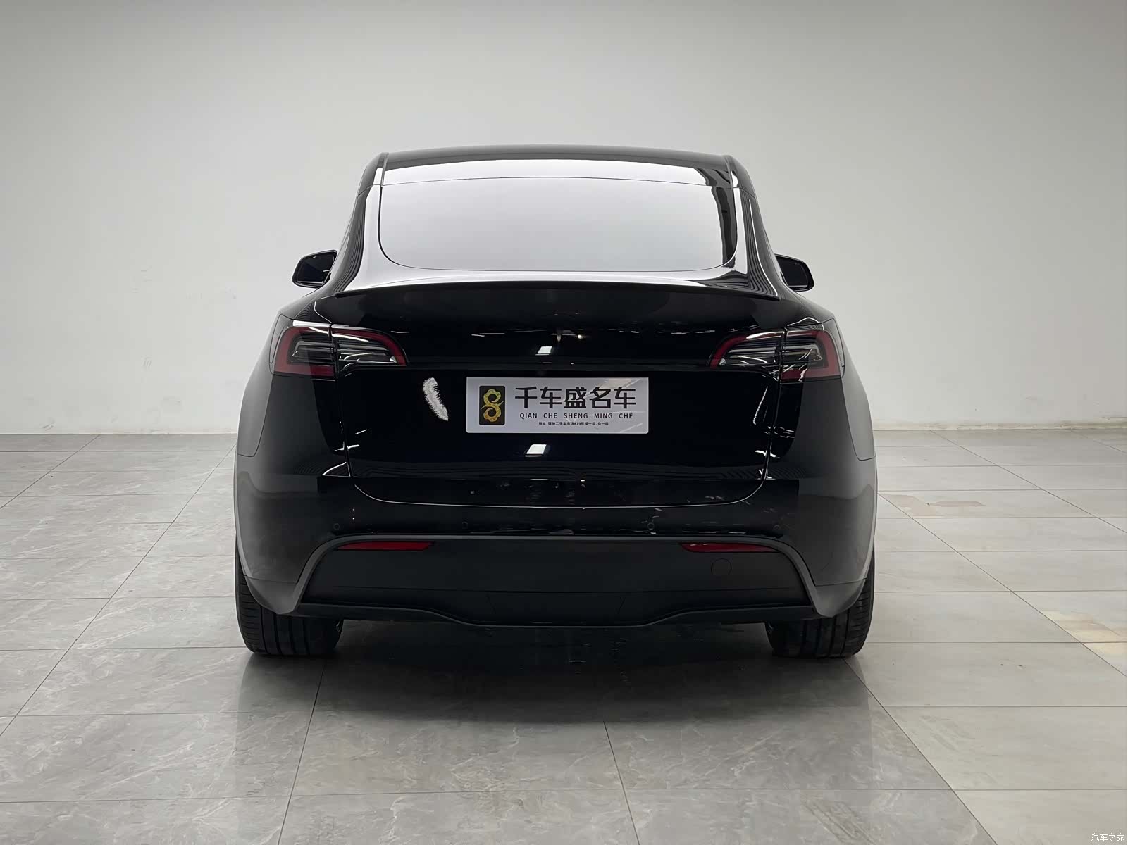 Tesla Model Y, 2022 все фото