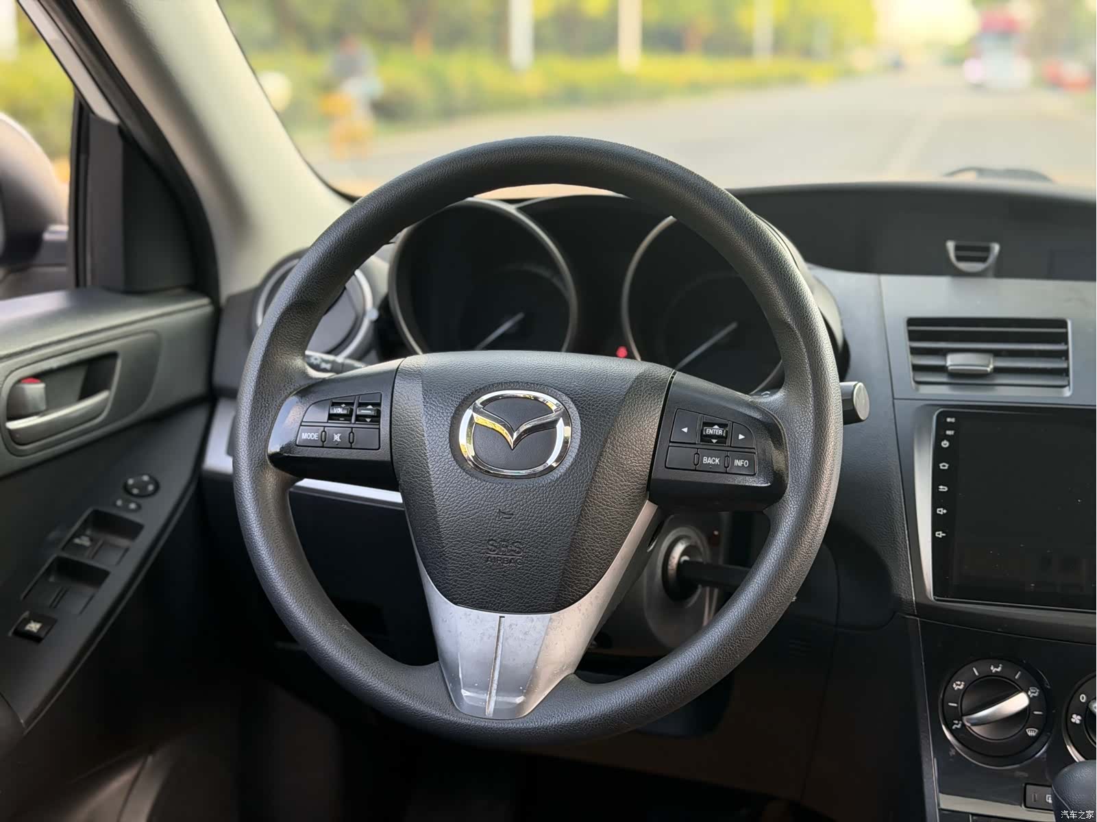 Mazda 3, 2015 12
