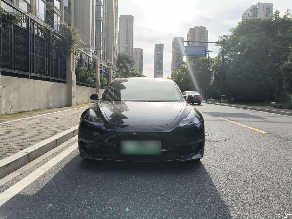Tesla Model 3, 2021 4