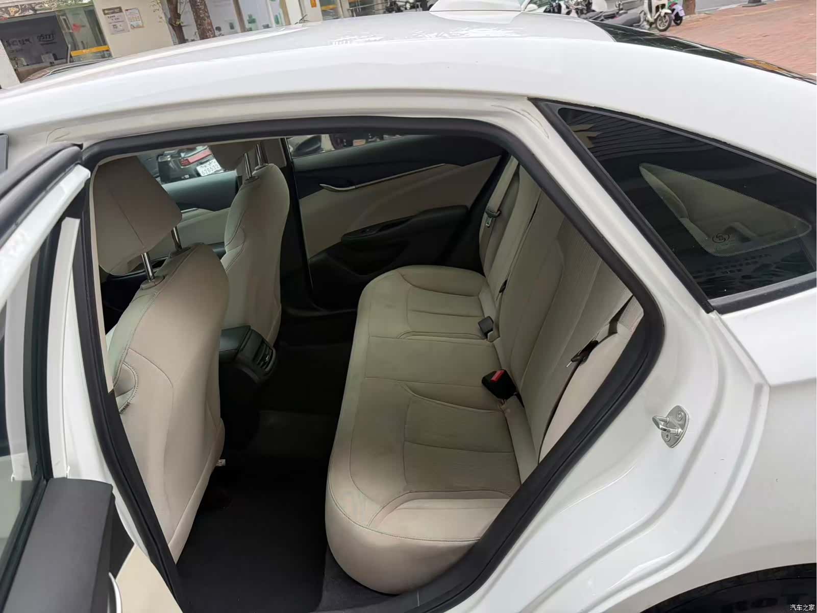 Buick V, 2018 4