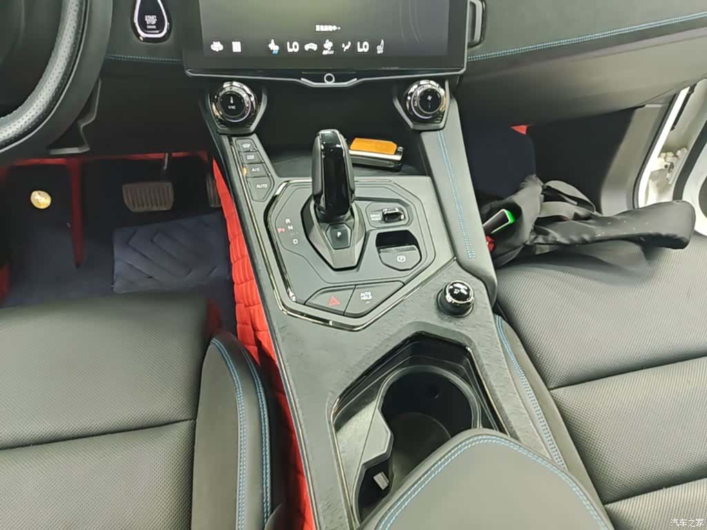 Lynk & Co 02, 2022 14