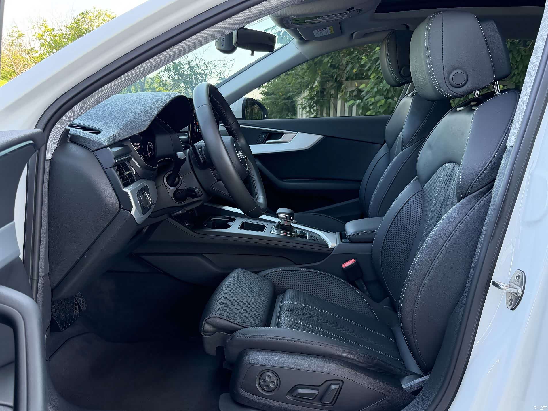 Audi A4L, 2020 4