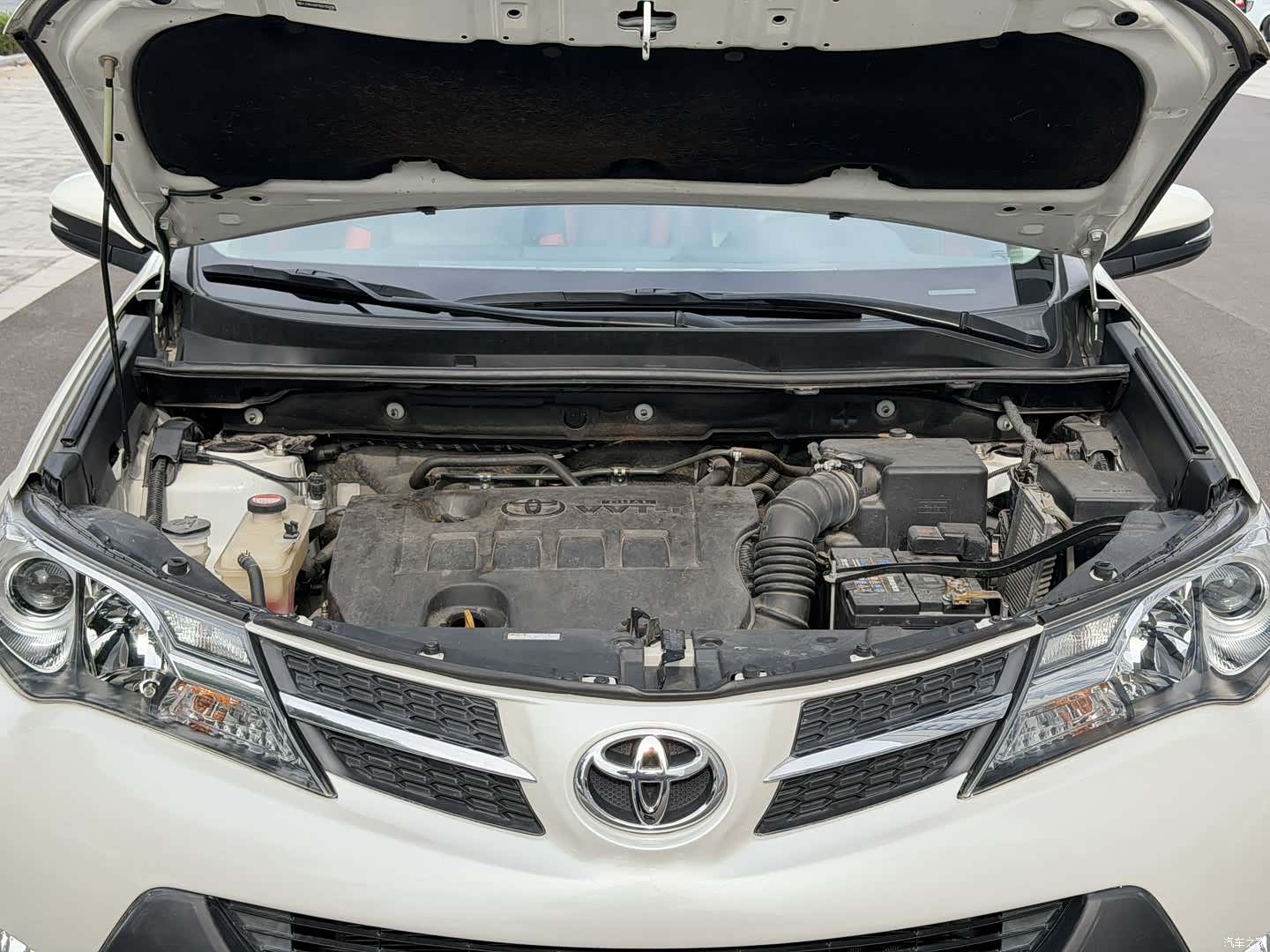 Toyota RAV4, 2016 13