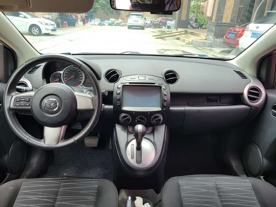 Mazda 2 Mazda 2