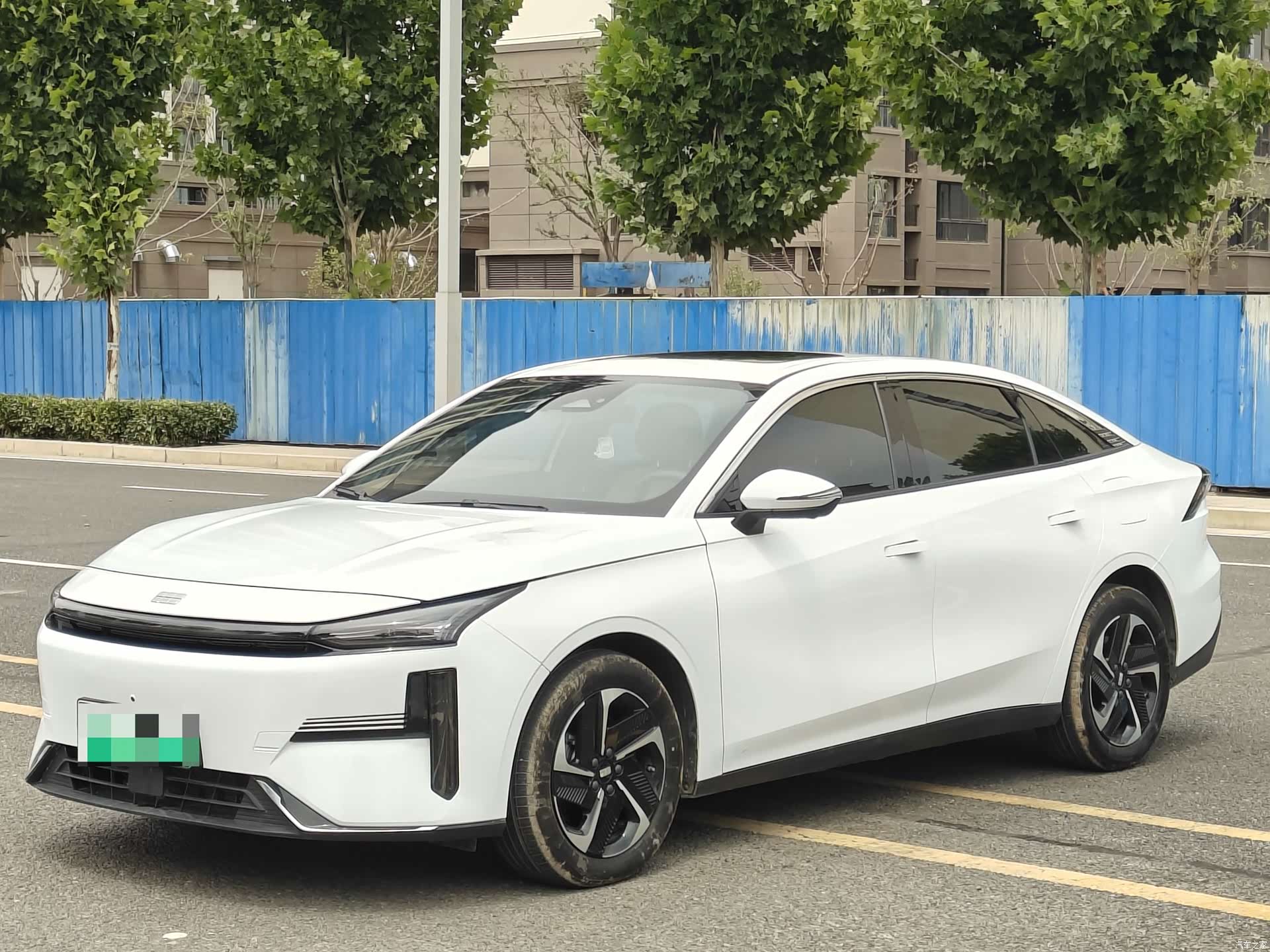 Geely Galaxy L6