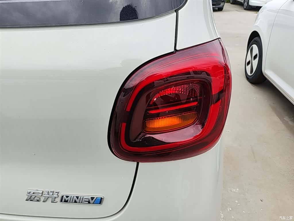 Wuling MINIEV, 2024 8