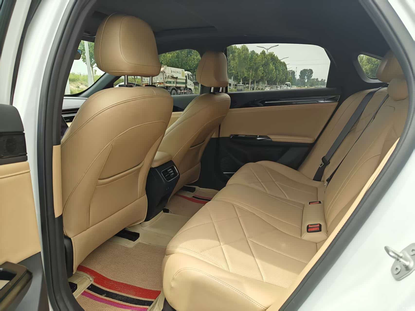 Geely Galaxy L6, 2024 10