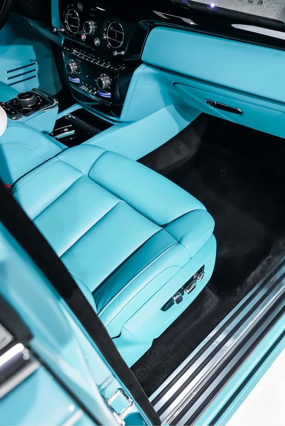 Rolls-Royce Phantom, 2020 10