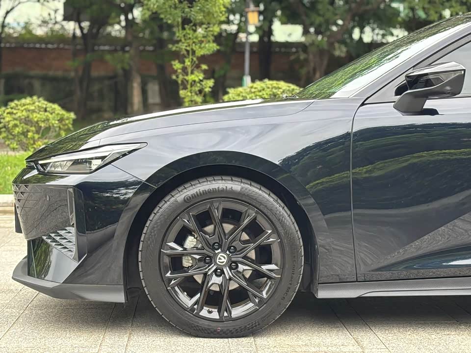Changan UNI-V Changan UNI-V