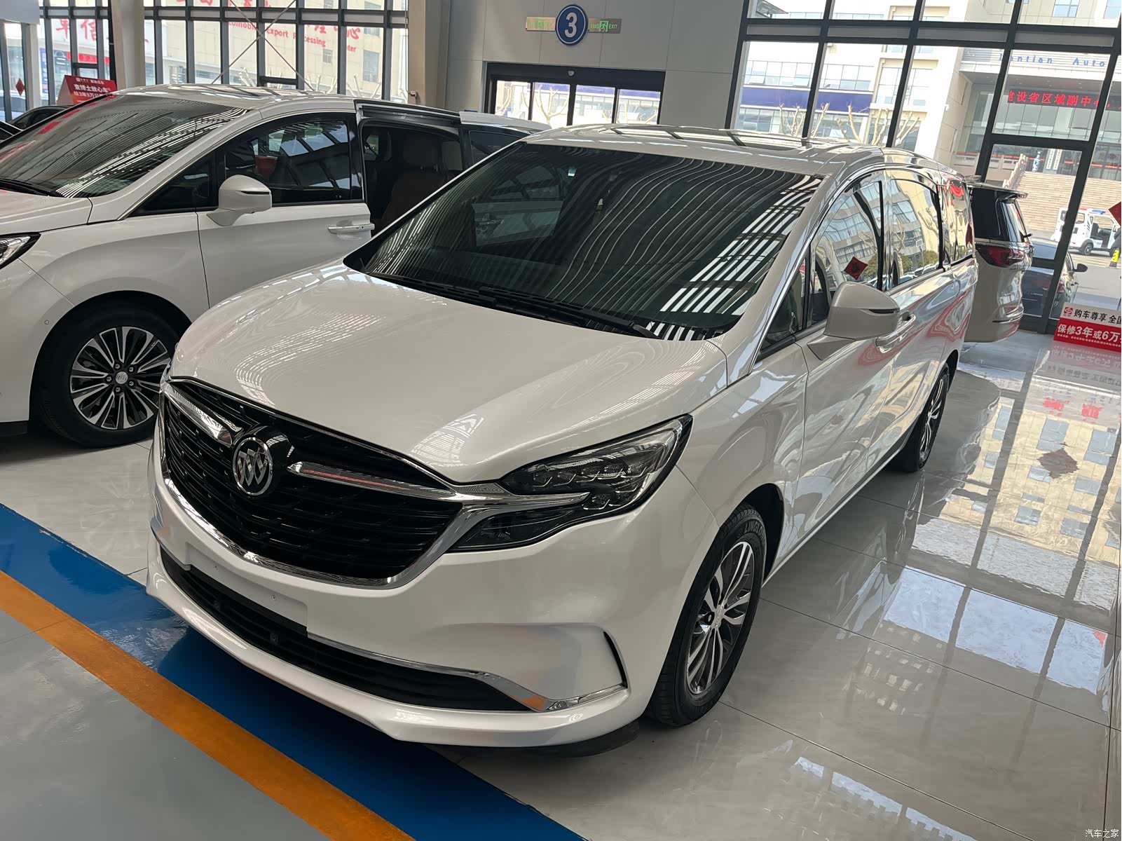 Buick GL8, 2022 1