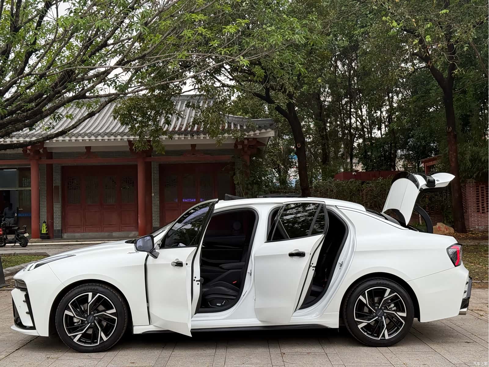 Lynk & Co 02, 2022 14