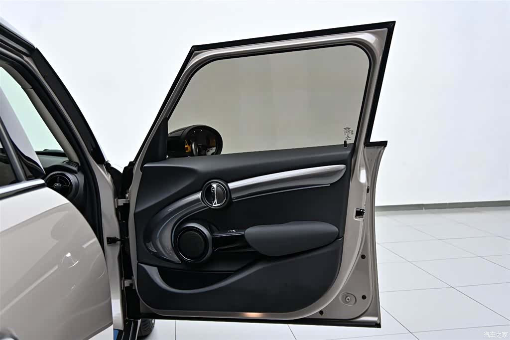 Mini Cooper, 2022 19