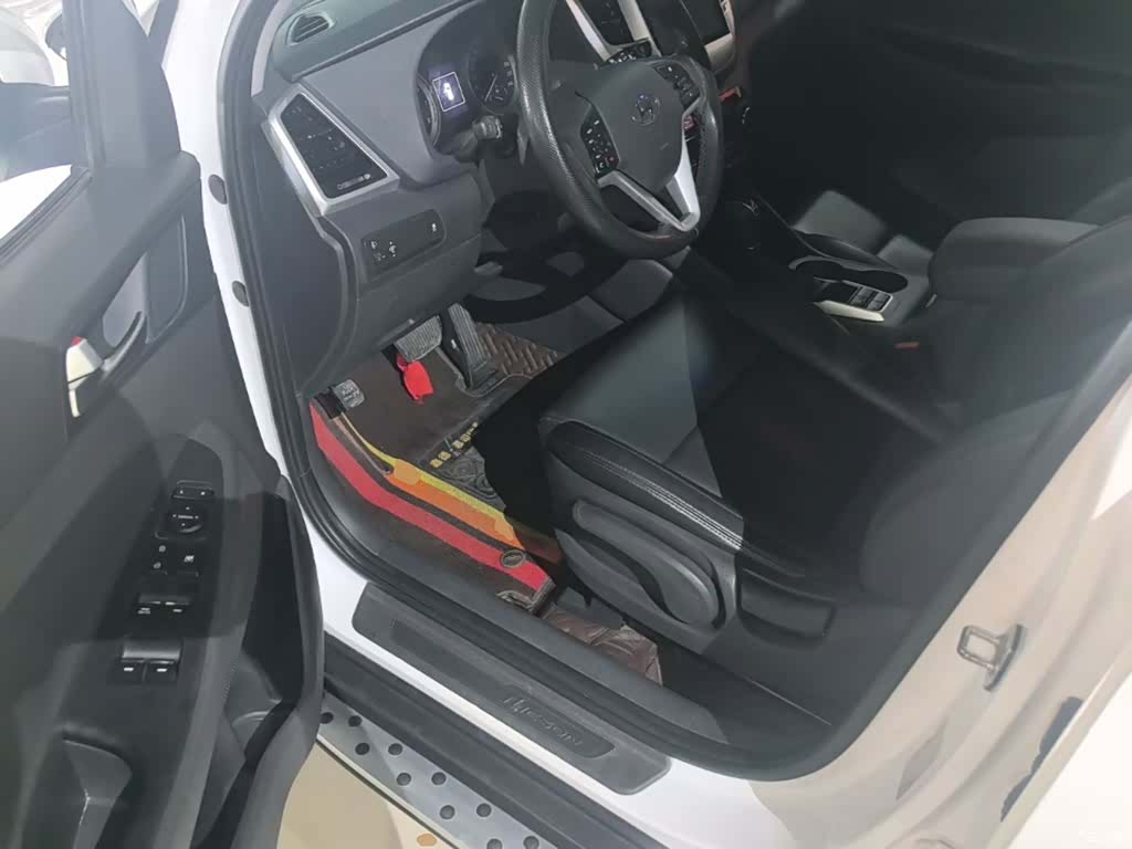 Hyundai Tucson, 2018 16