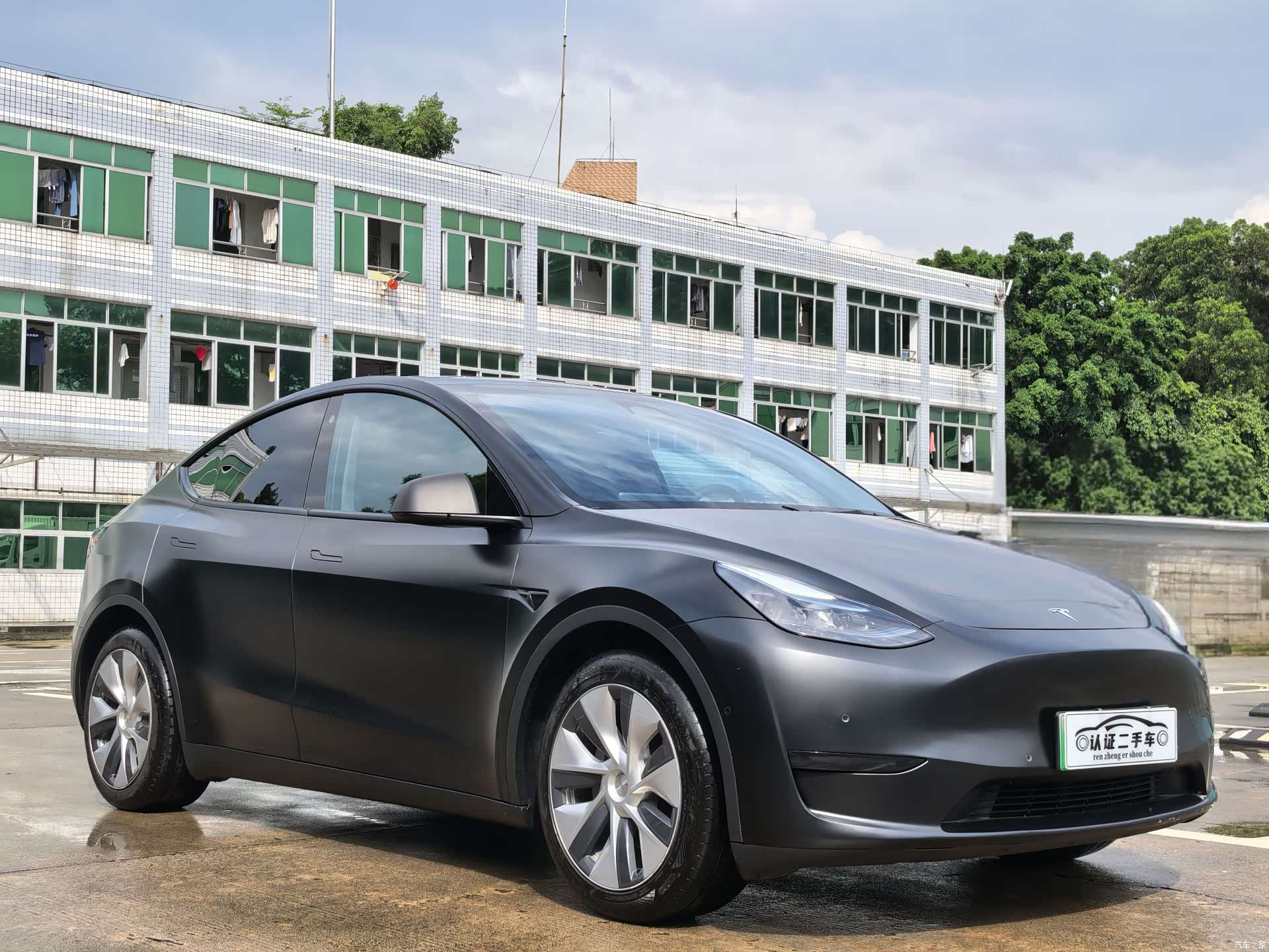 Tesla Model Y, 2022 3