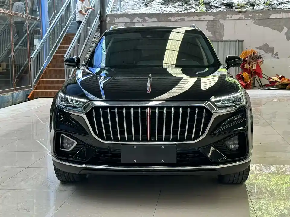 Hongqi HS5