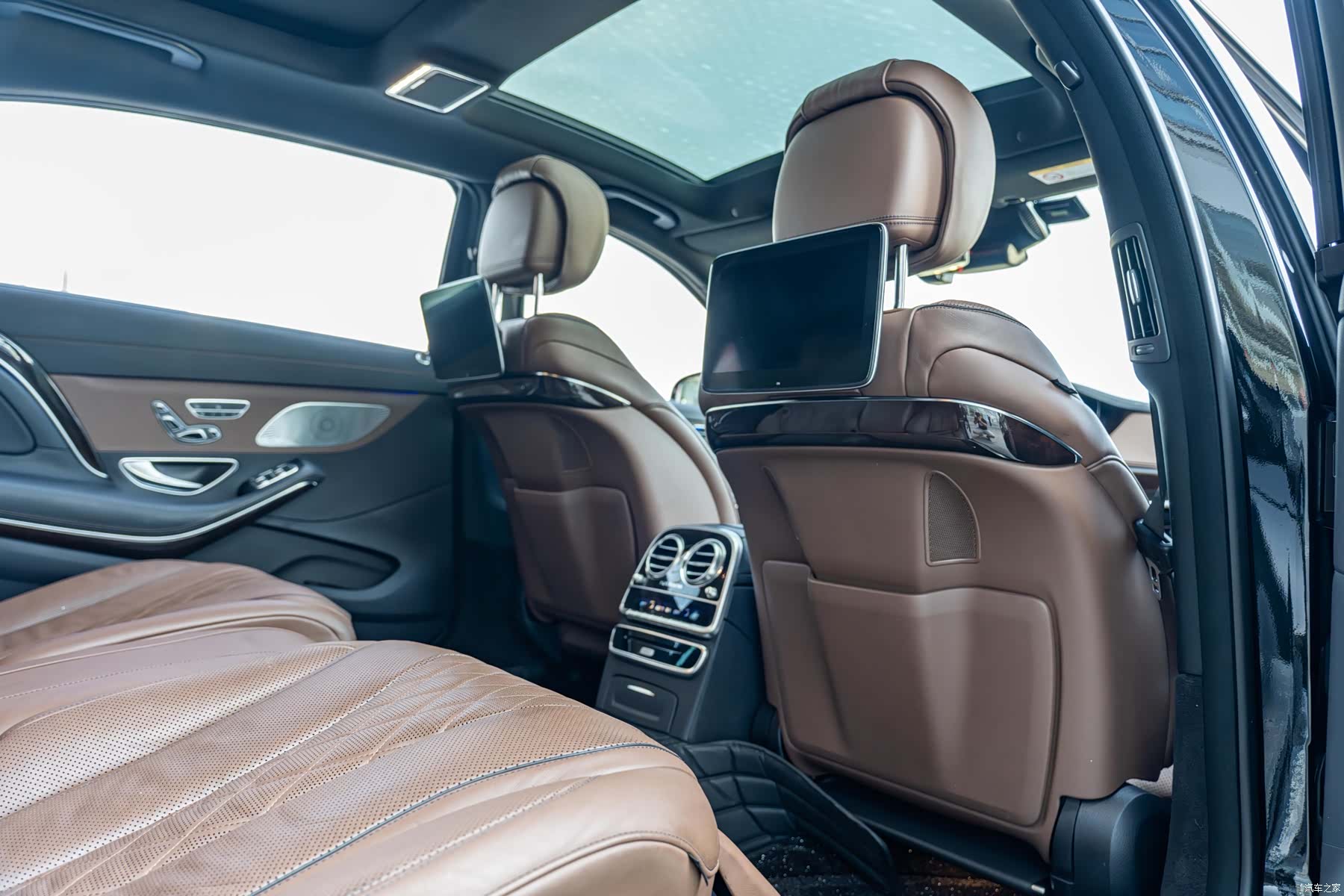 Maybach S-Class, 2020 11