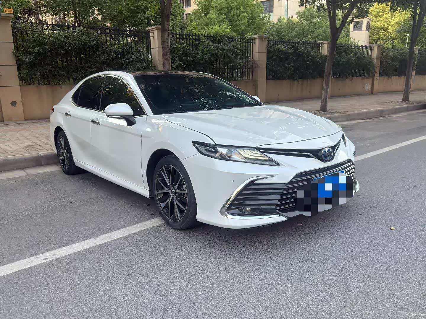 Toyota Camry, 2022 3