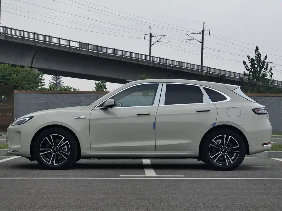 AITO Ask the world M5