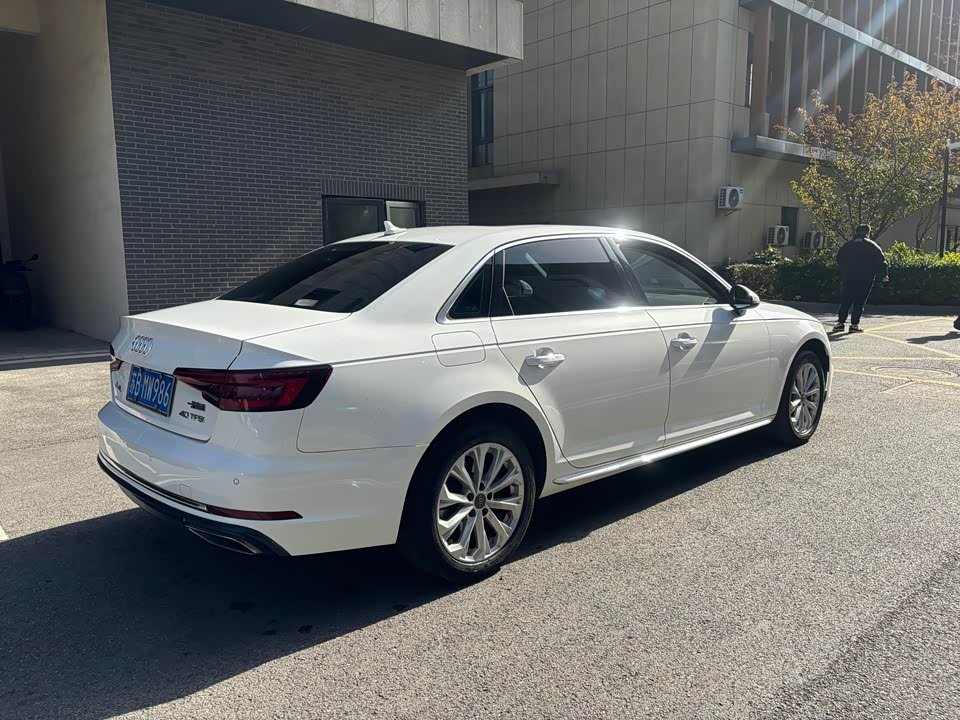 Audi A4L