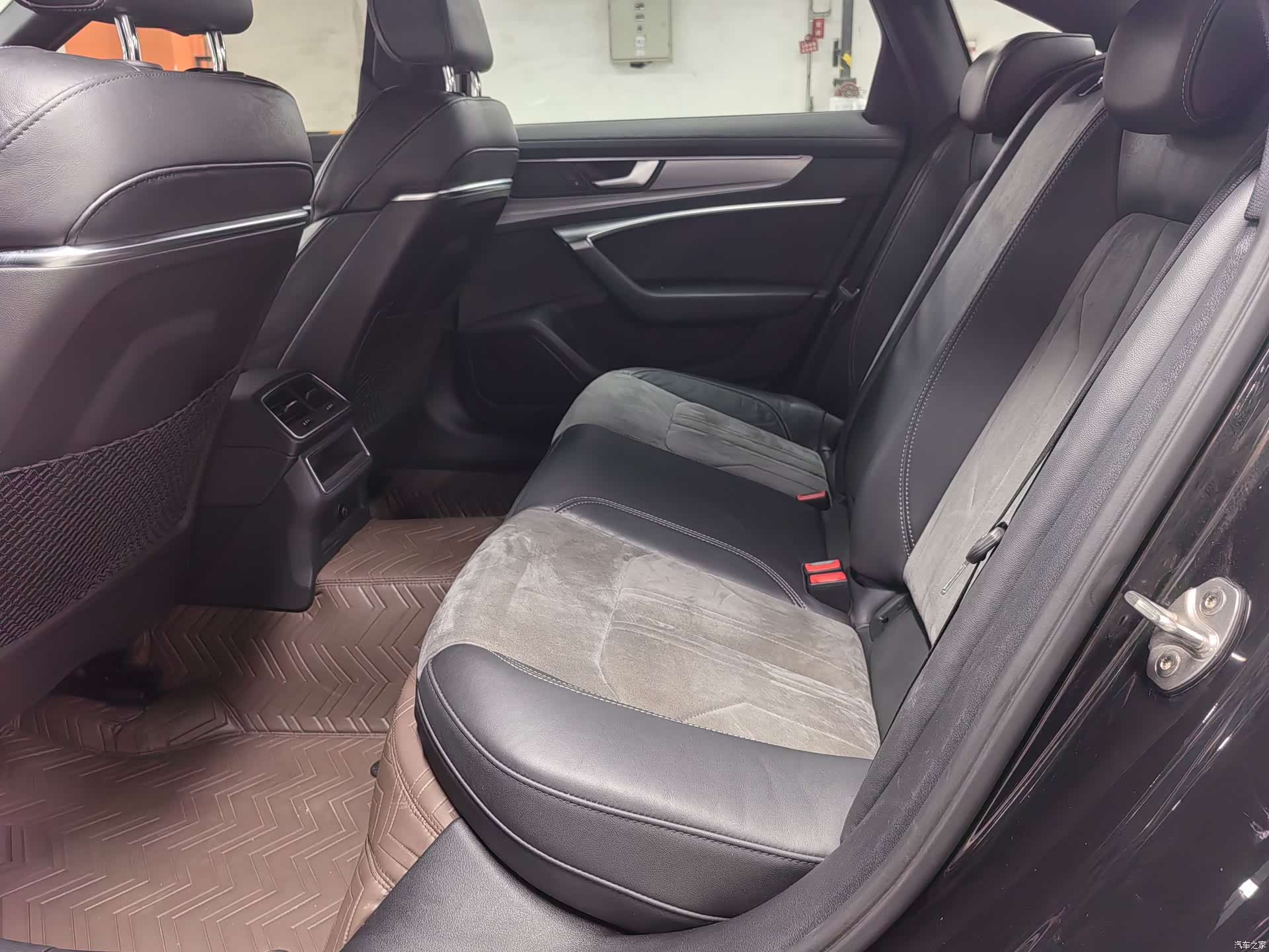 Audi A6L, 2019 9